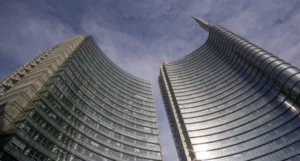 Unicredit assume