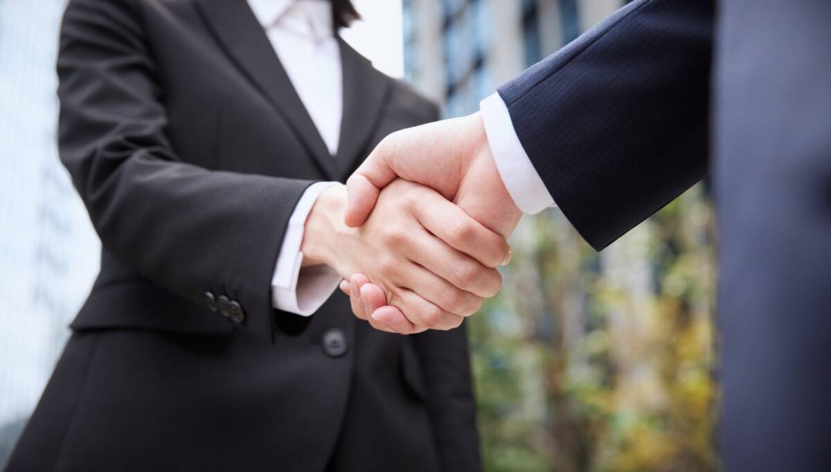 blocco pagamenti professionisti debiti fiscali